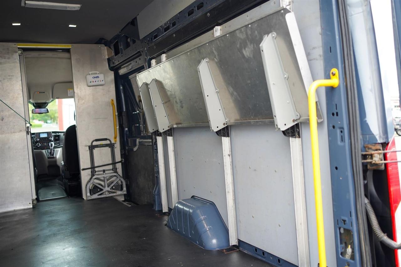 Ford Transit 250 Van High Roof w/Sliding Pass. 148-in. WB EL 2021