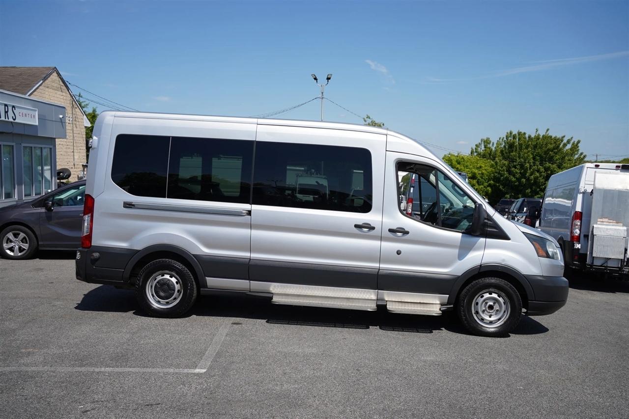 Ford Transit 350 Wagon Med. Roof XL w/Sliding Pass. 148-in. WB 2016