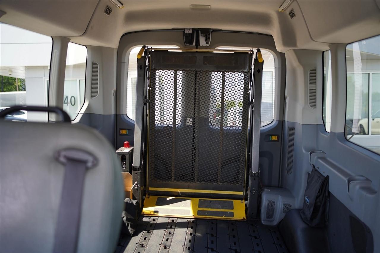 Ford Transit 350 Wagon Med. Roof XL w/Sliding Pass. 148-in. WB 2016
