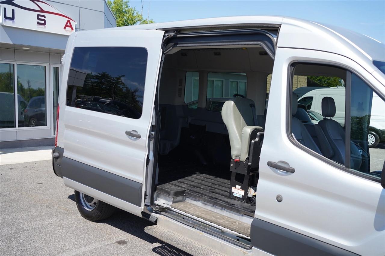 Ford Transit 350 Wagon Med. Roof XL w/Sliding Pass. 148-in. WB 2016