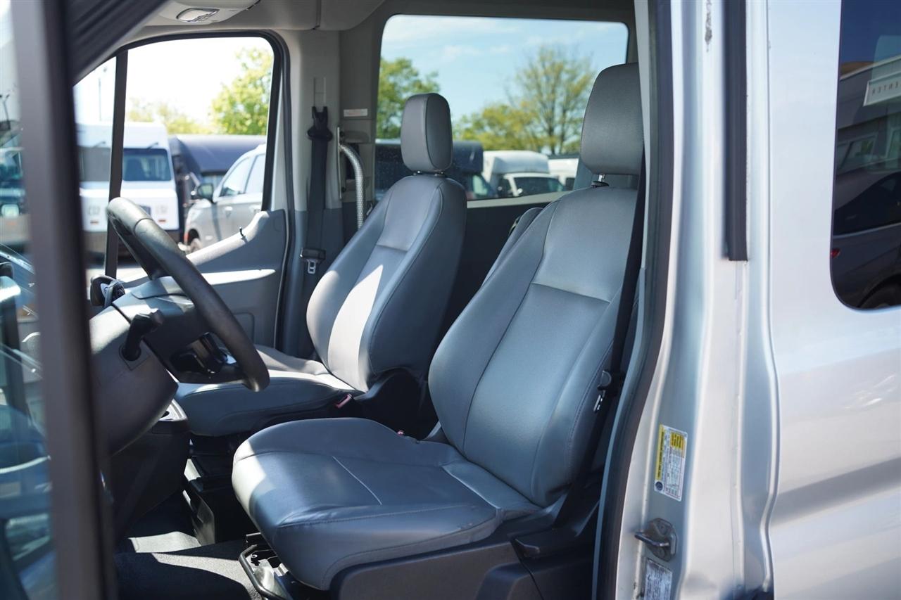 Ford Transit 350 Wagon Med. Roof XL w/Sliding Pass. 148-in. WB 2016