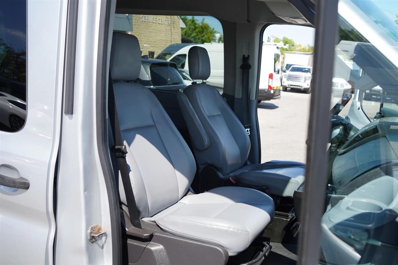 Ford Transit 350 Wagon Med. Roof XL w/Sliding Pass. 148-in. WB 2016