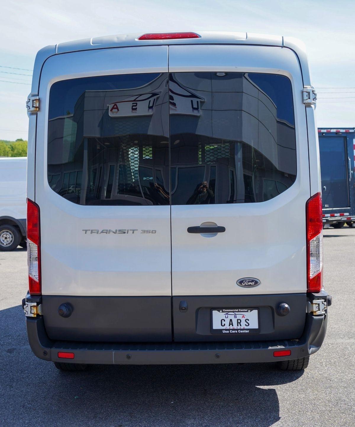 Ford Transit 350 Wagon Med. Roof XL w/Sliding Pass. 148-in. WB 2016