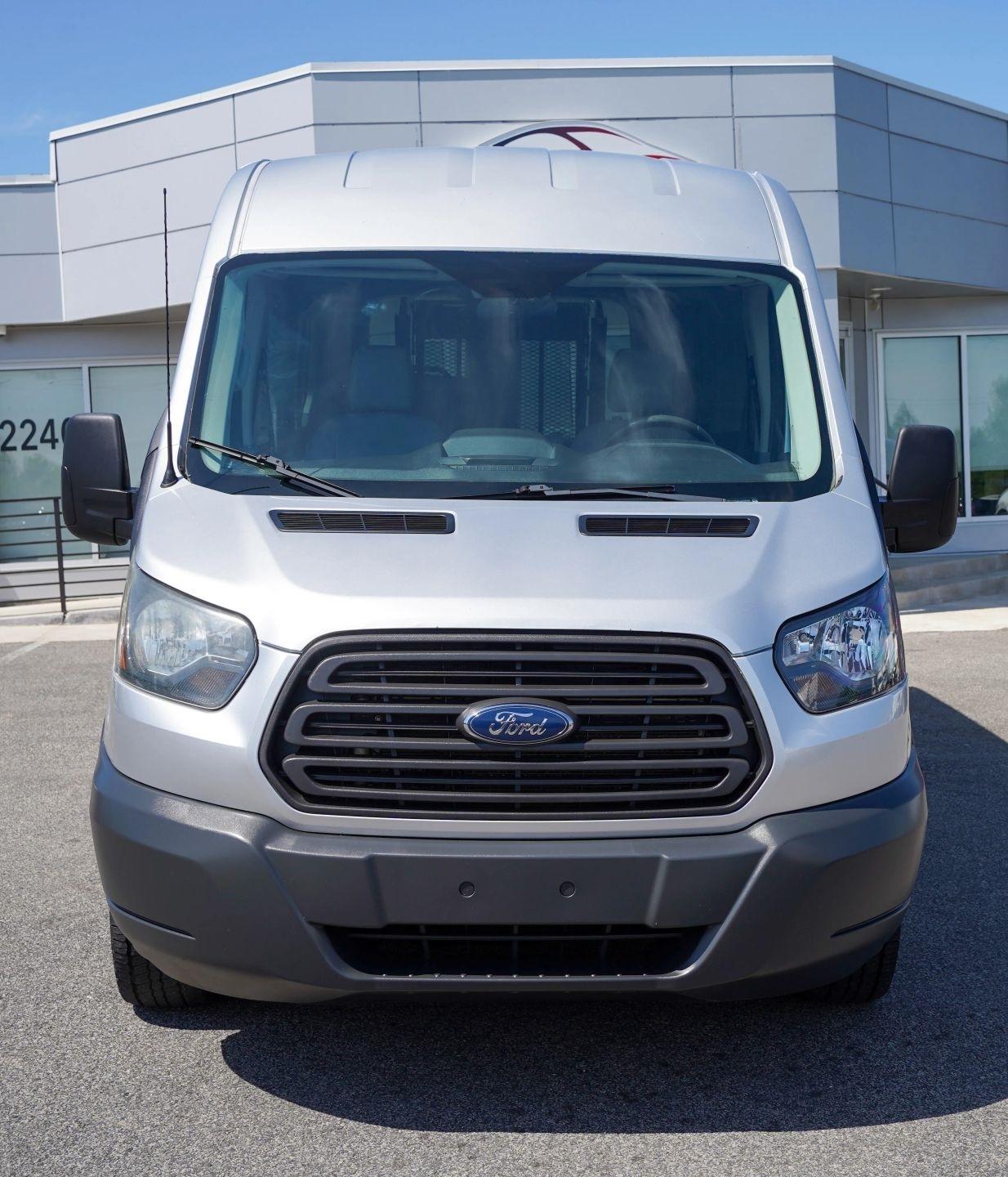 Ford Transit 350 Wagon Med. Roof XL w/Sliding Pass. 148-in. WB 2016
