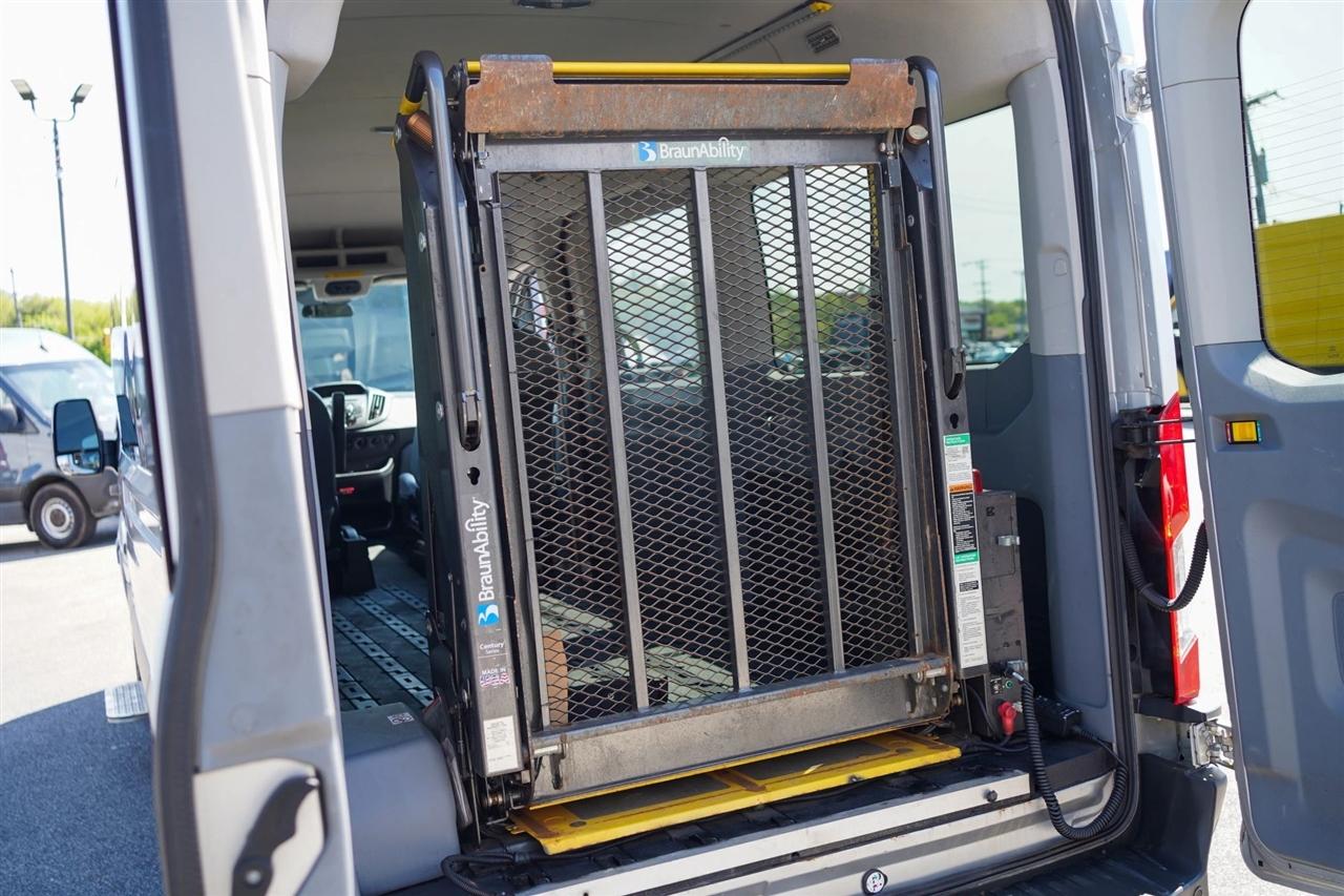Ford Transit 350 Wagon Med. Roof XL w/Sliding Pass. 148-in. WB 2016