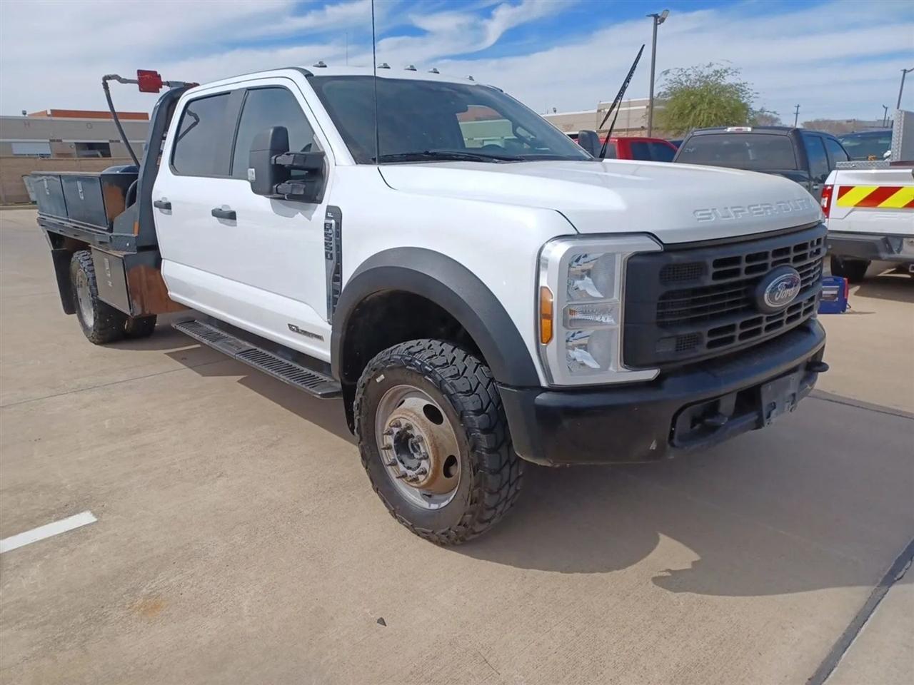 Ford F-550 Crew Cab DRW 4WD 2024
