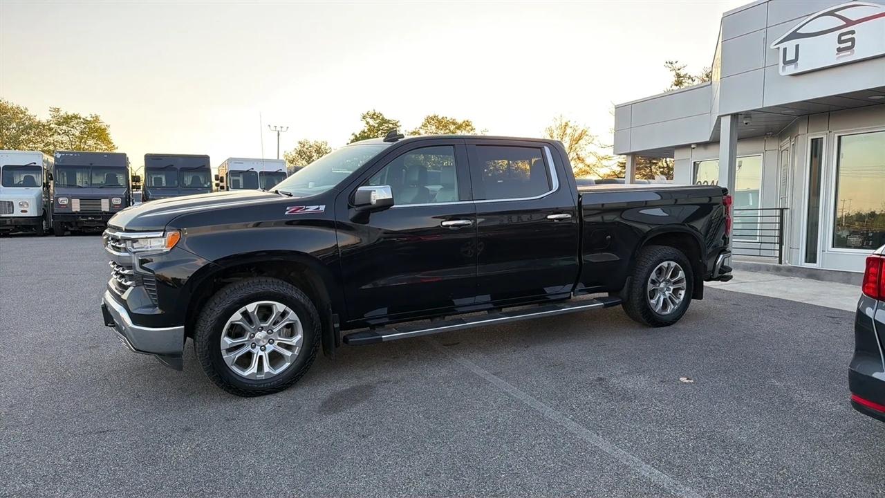 Chevrolet Silverado 1500 LTZ Crew Cab 4WD 2024