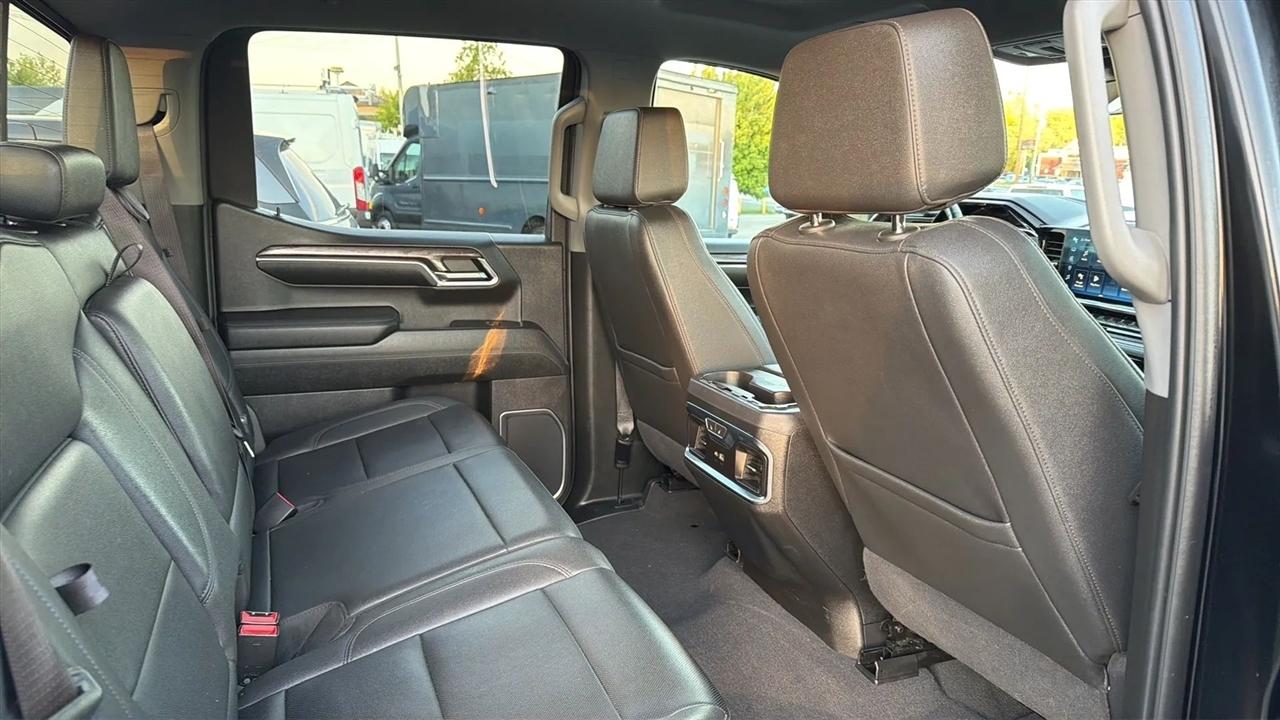 Chevrolet Silverado 1500 LTZ Crew Cab 4WD 2024