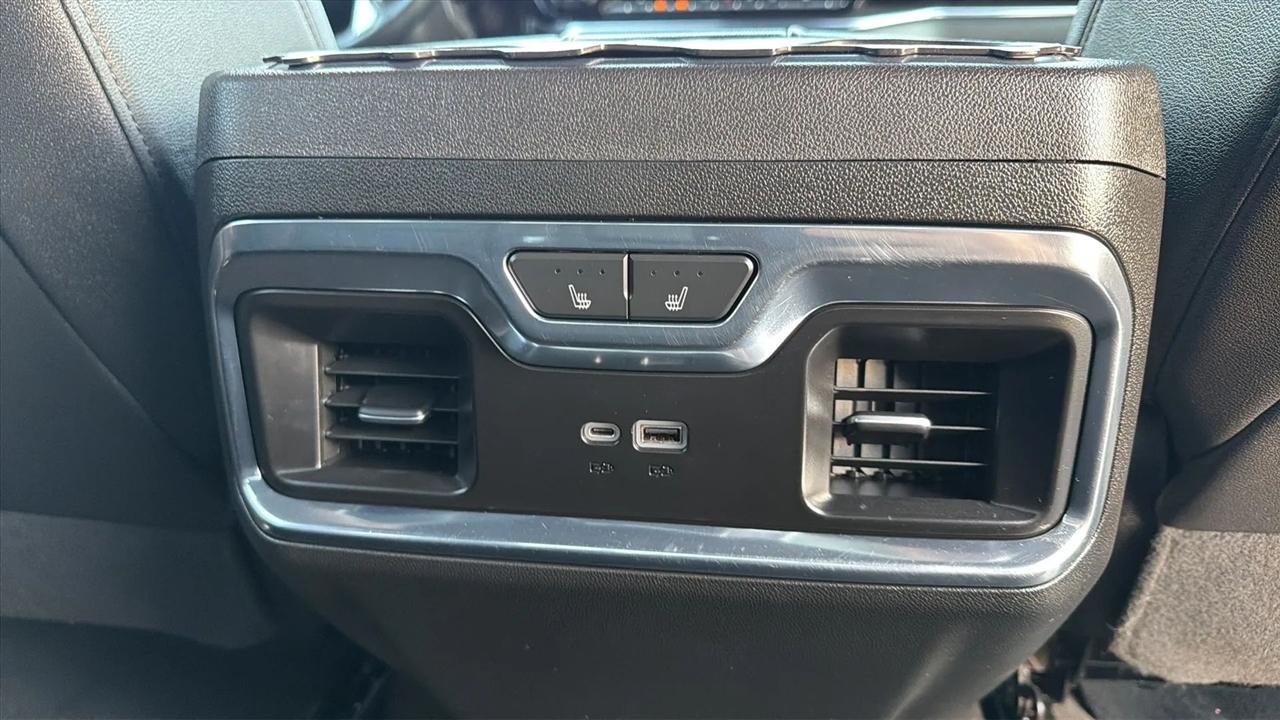 Chevrolet Silverado 1500 LTZ Crew Cab 4WD 2024