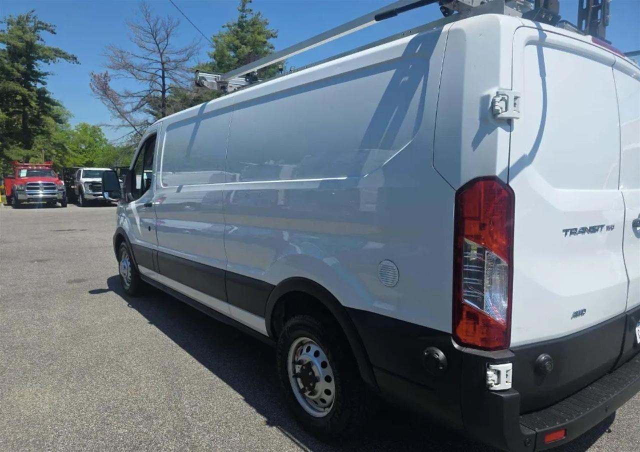 Ford Transit 150 Van Low Roof w/Sliding Pass. 148-in. WB 2020