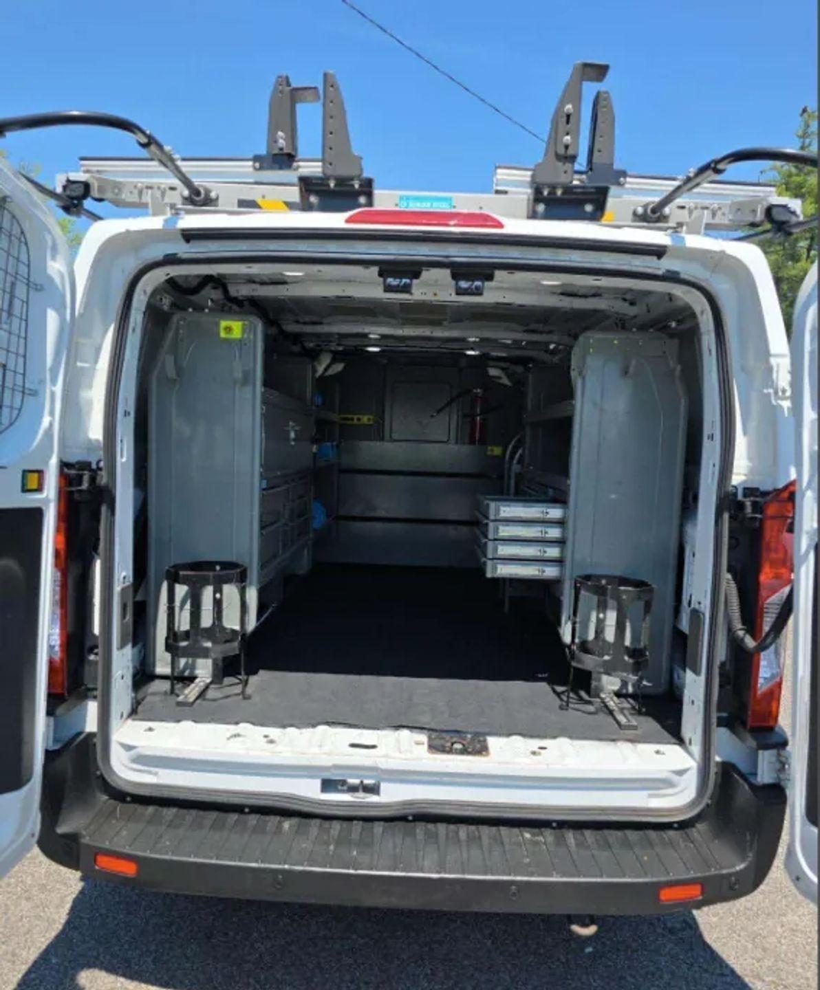 Ford Transit 150 Van Low Roof w/Sliding Pass. 148-in. WB 2020