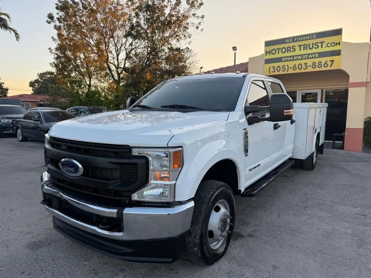 Ford F-350 SD XL Crew Cab Long Bed DRW 4WD 2022
