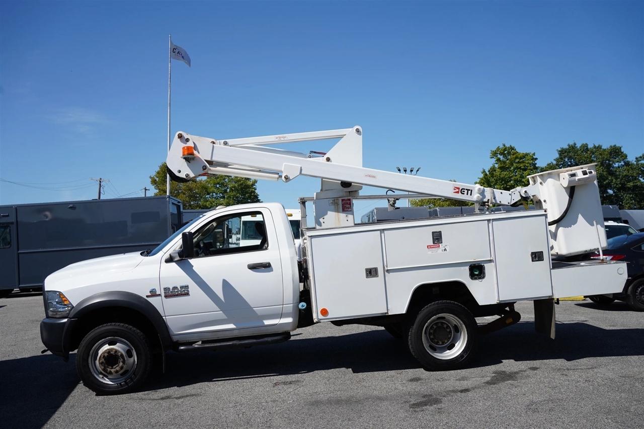 RAM 5500 Regular Cab SWB 4WD DRW 2015