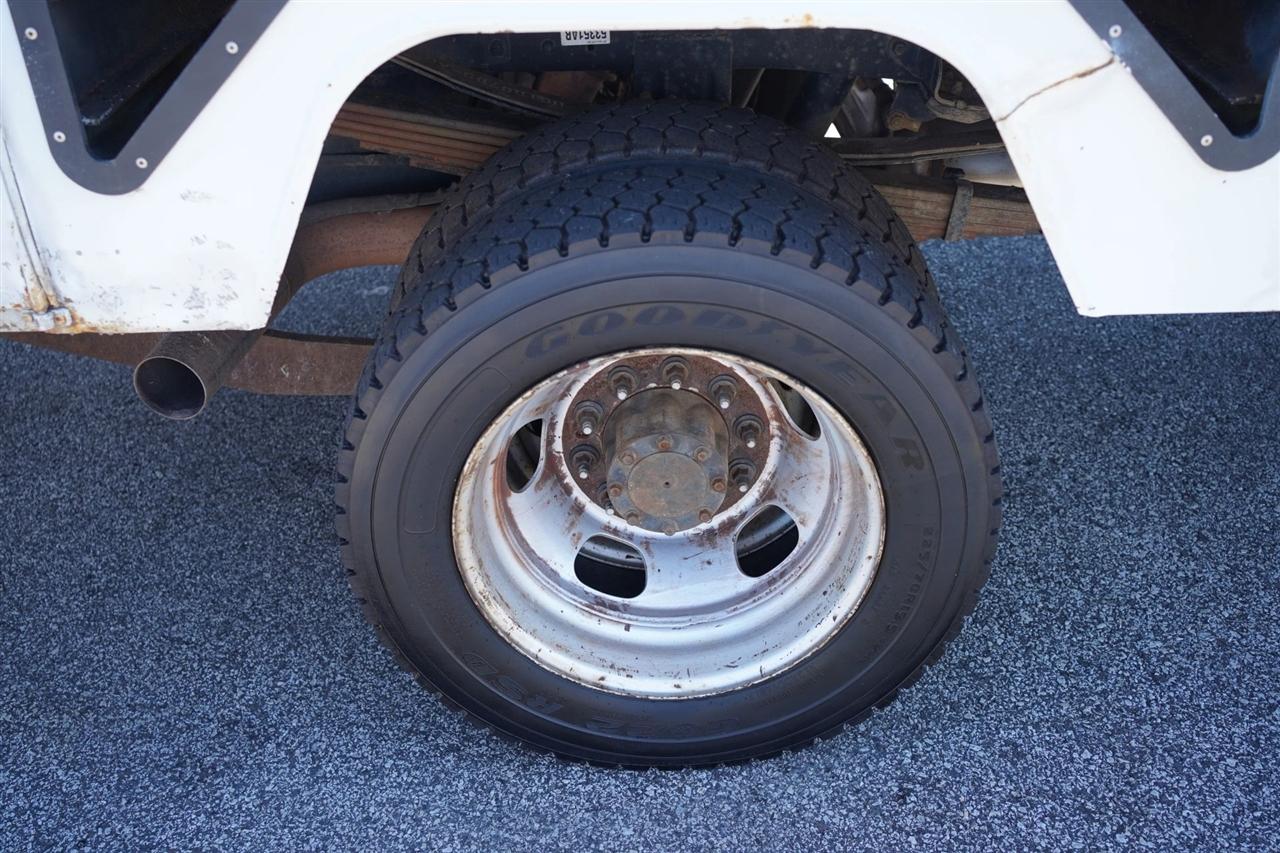 RAM 5500 Regular Cab SWB 4WD DRW 2015