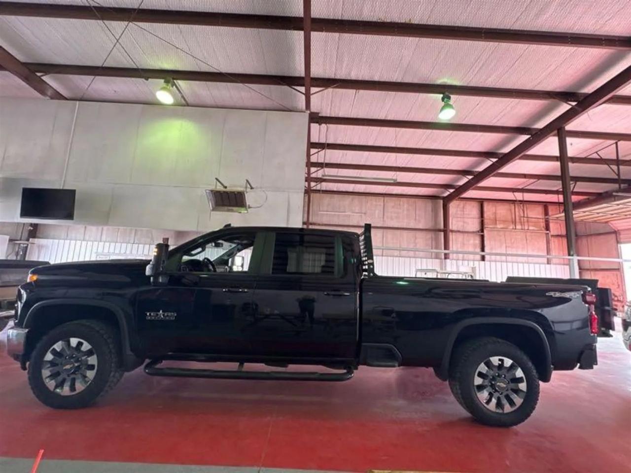 Chevrolet Silverado 2500HD LT Crew Cab Long Box 4WD 2022