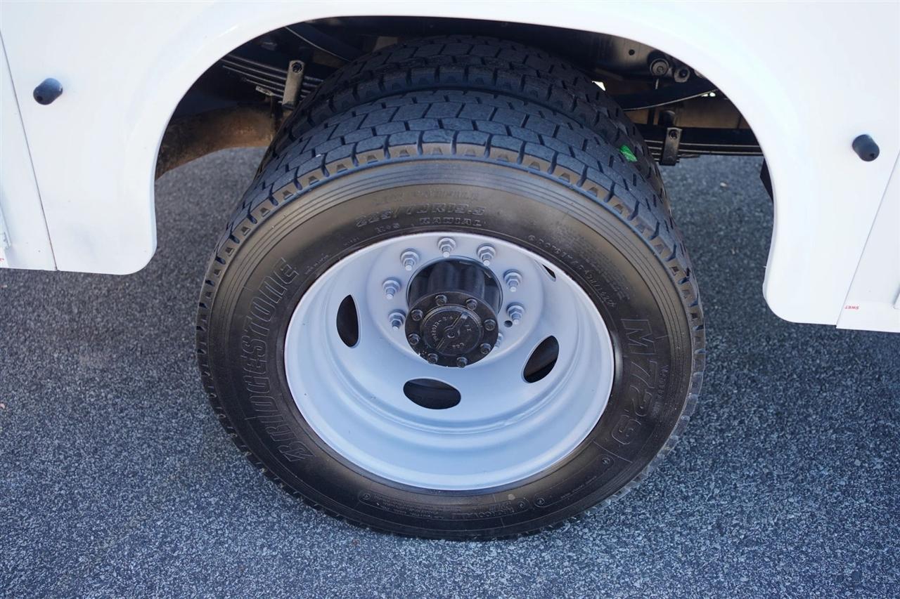 Ford F-550 Crew Cab DRW 4WD 2017
