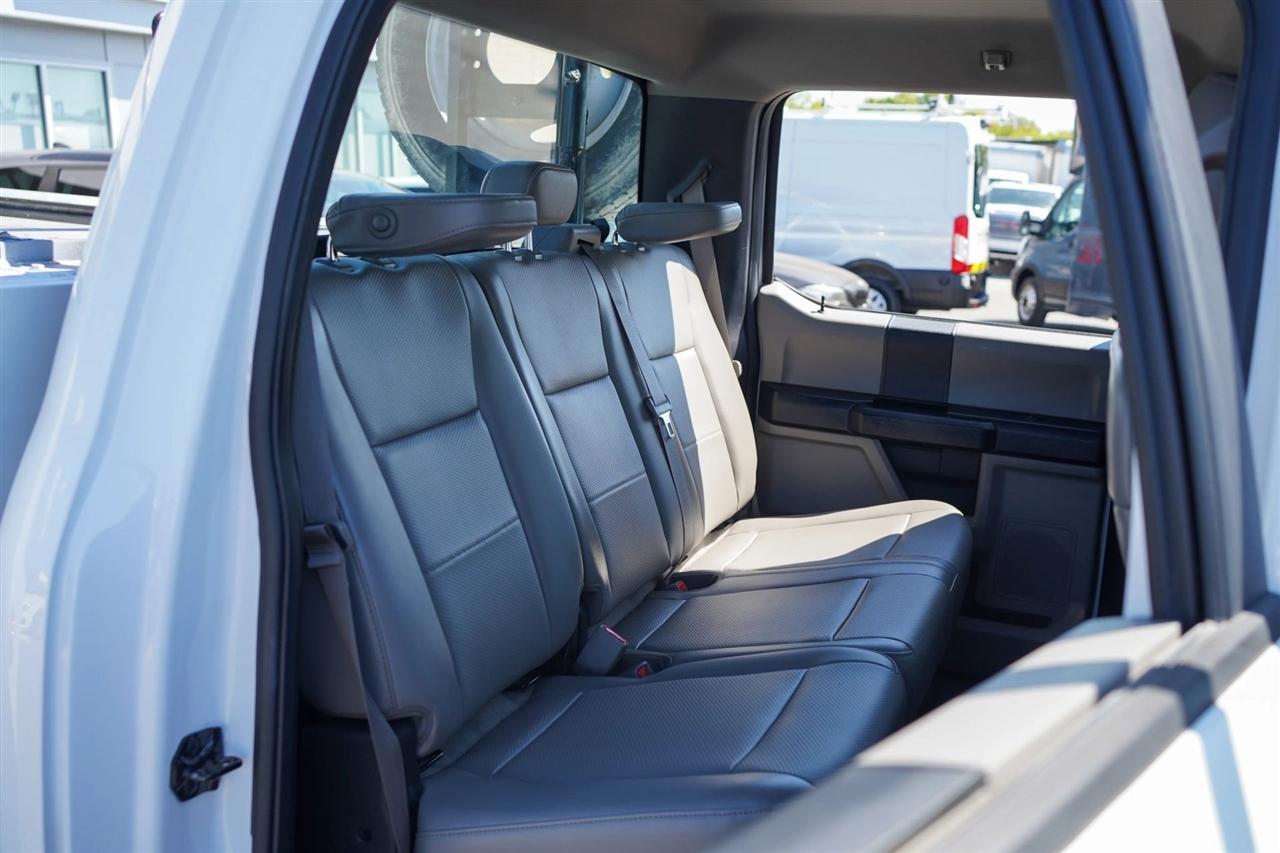 Ford F-550 Crew Cab DRW 4WD 2017