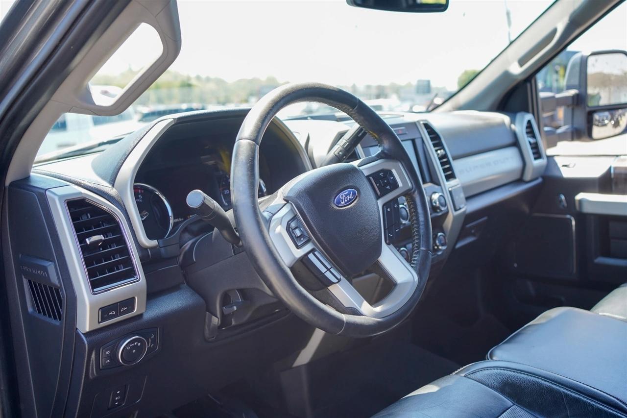 Ford F-250 SD Lariat Crew Cab 4WD 2019