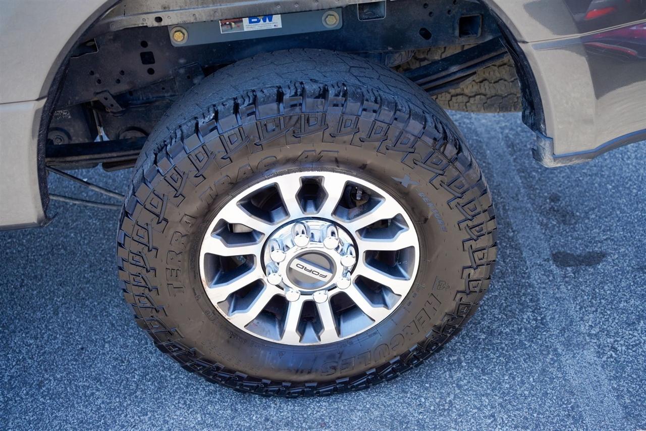 Ford F-250 SD Lariat Crew Cab 4WD 2019