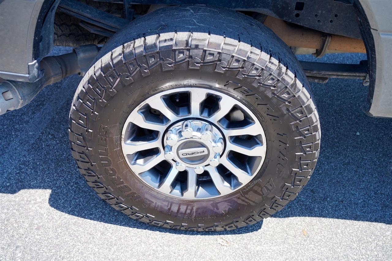 Ford F-250 SD Lariat Crew Cab 4WD 2019
