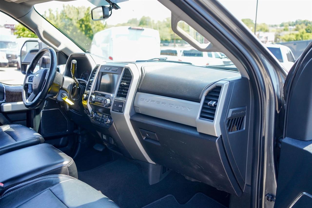 Ford F-250 SD Lariat Crew Cab 4WD 2019