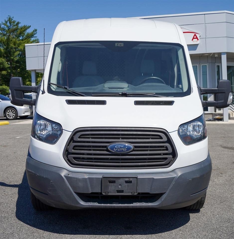 Ford Transit 250 Van Med. Roof w/Sliding Pass. 148-in. WB 2018