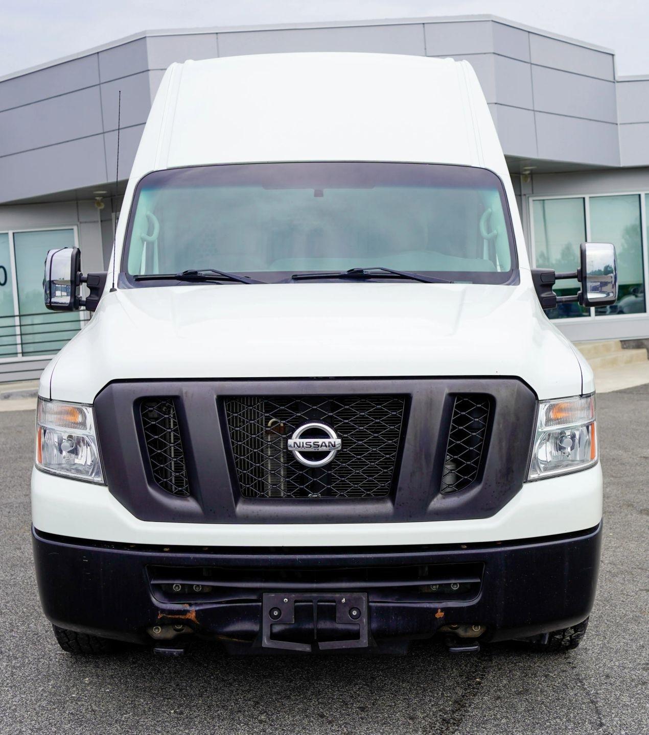 Nissan NV Cargo 2500 HD SV V8 High Roof 2021