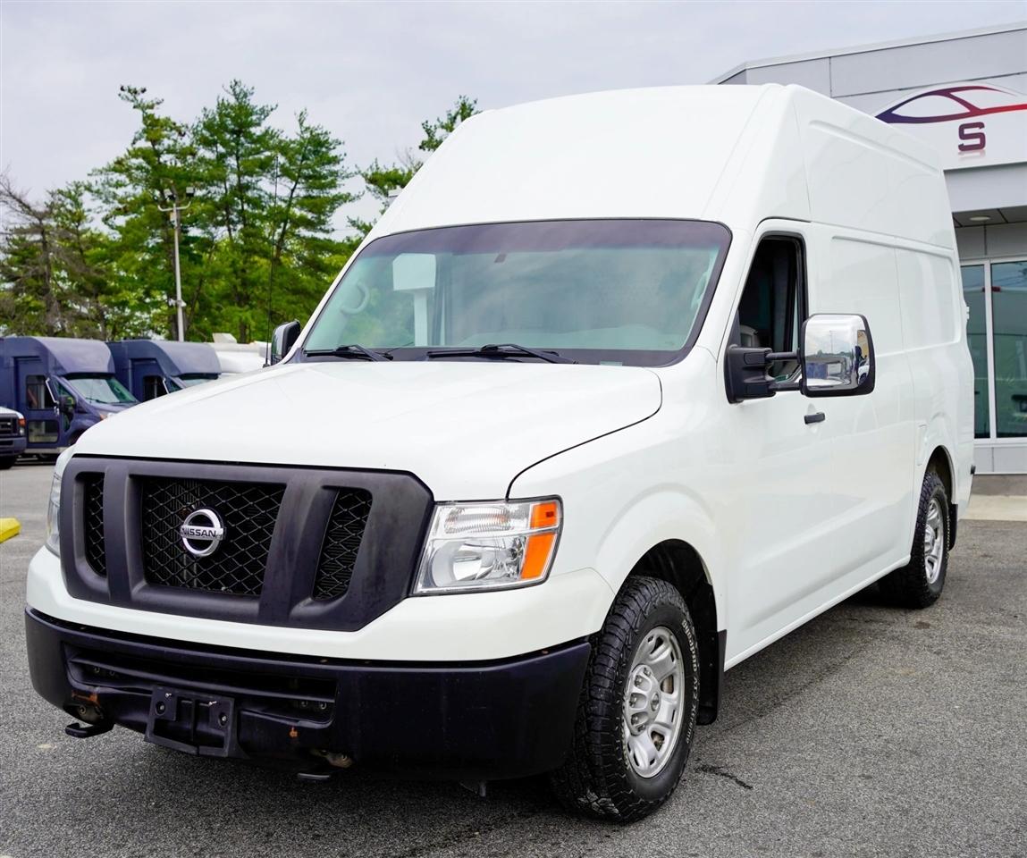 Nissan NV Cargo 2500 HD SV V8 High Roof 2021
