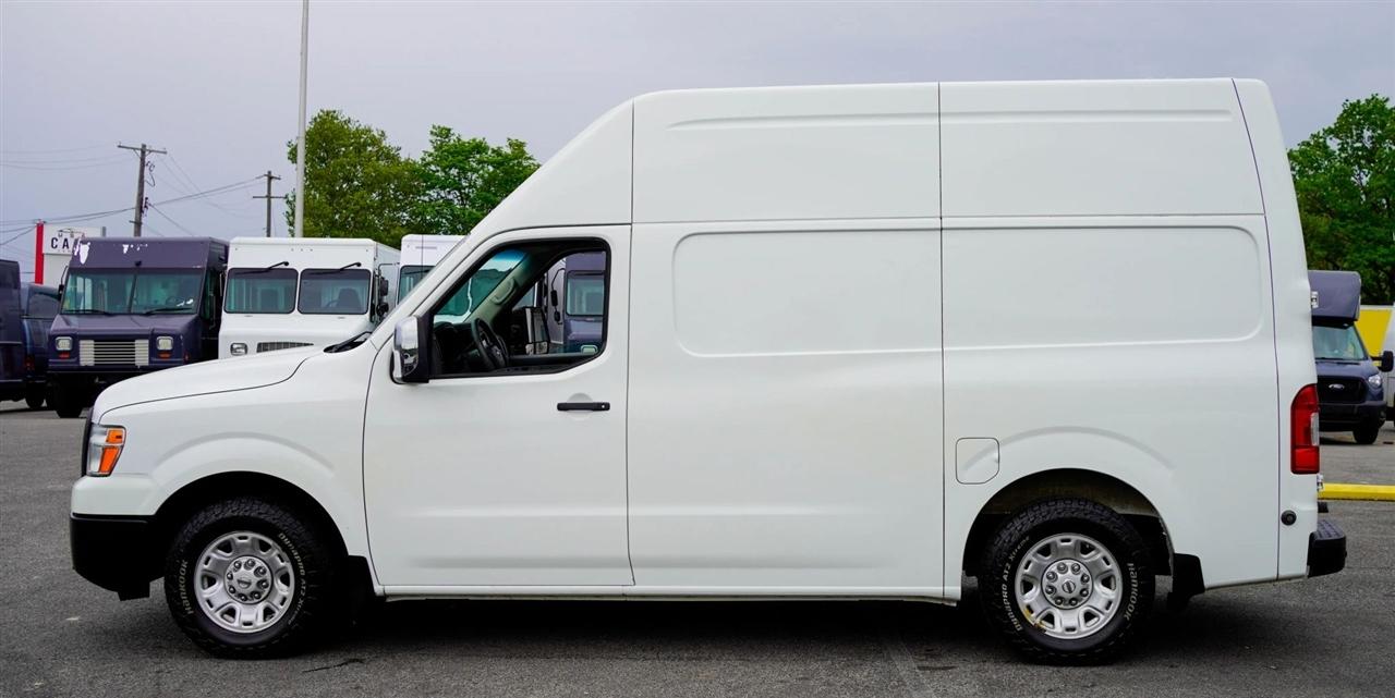 Nissan NV Cargo 2500 HD SV V8 High Roof 2021