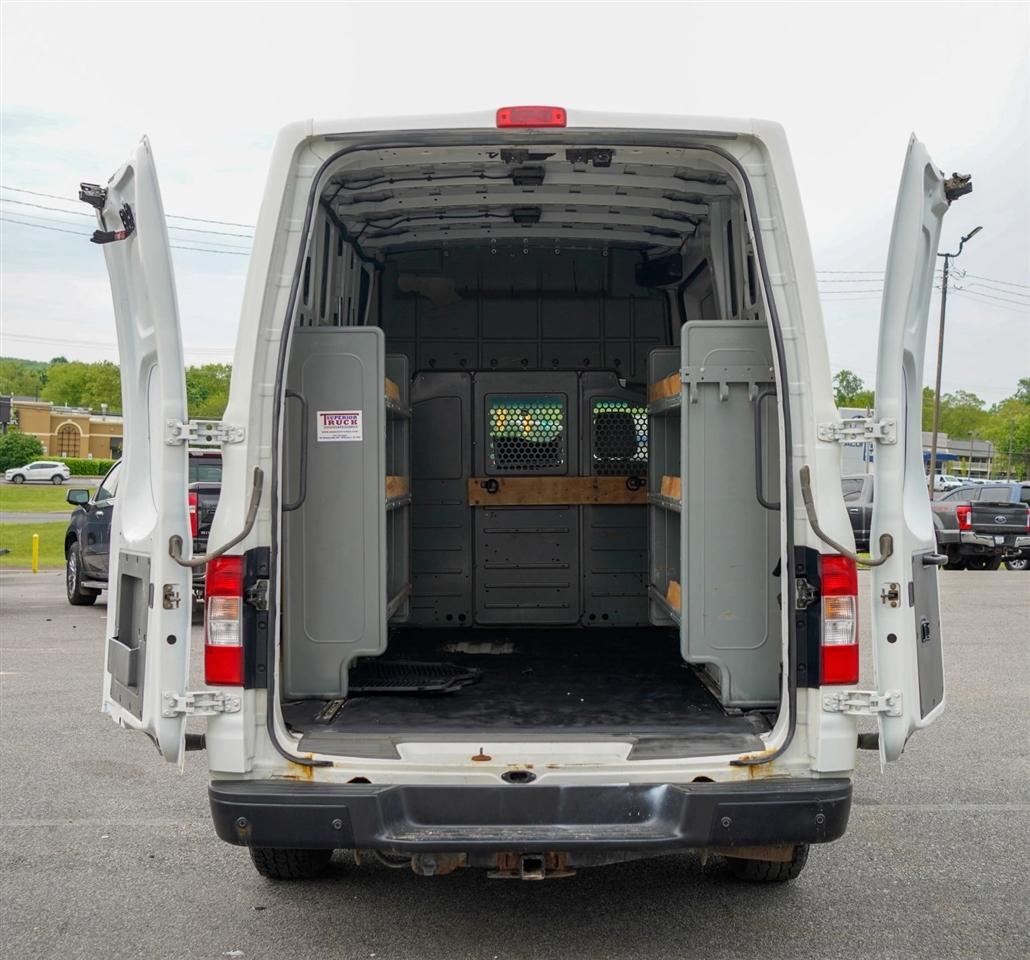 Nissan NV Cargo 2500 HD SV V8 High Roof 2021