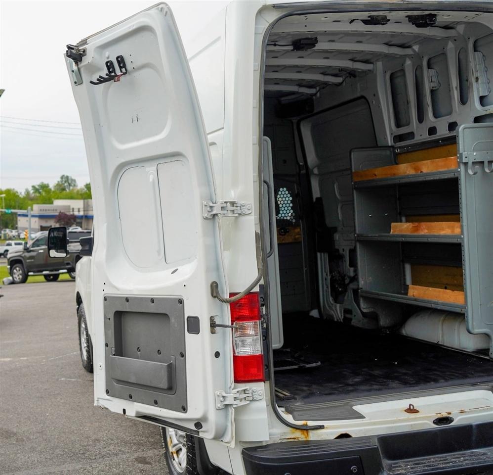 Nissan NV Cargo 2500 HD SV V8 High Roof 2021