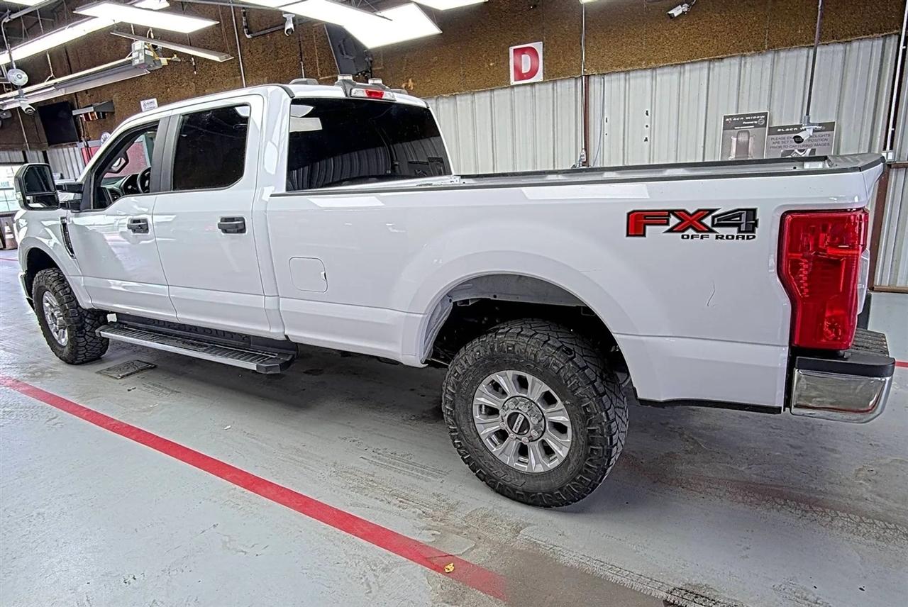 Ford F-250 SD XLT Crew Cab 4WD 2022