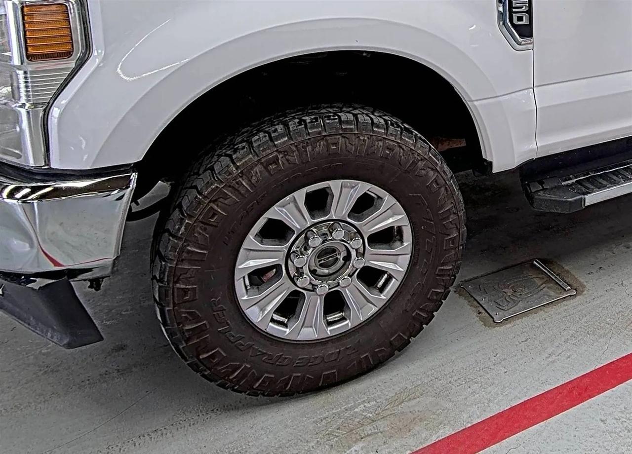 Ford F-250 SD XLT Crew Cab 4WD 2022