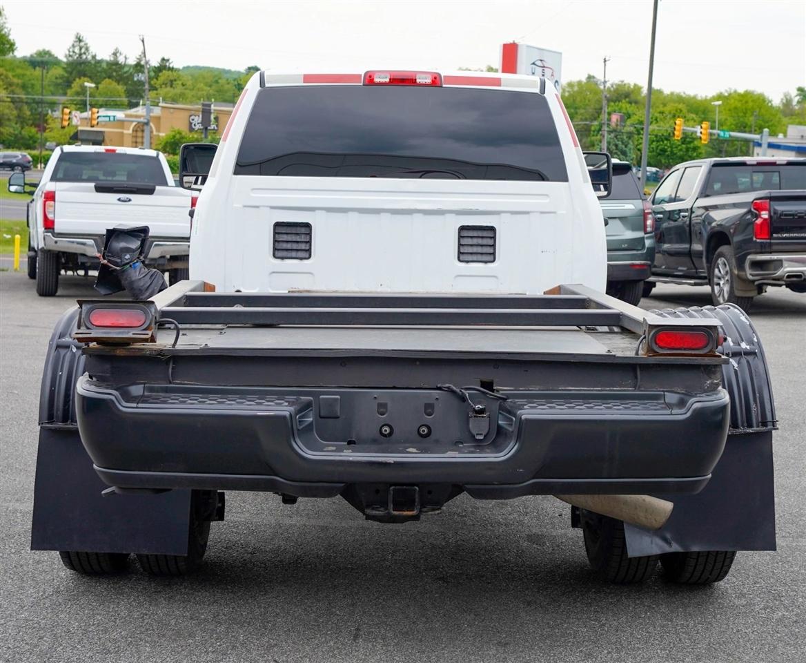RAM 3500 Tradesman Crew Cab 4WD DRW 2024