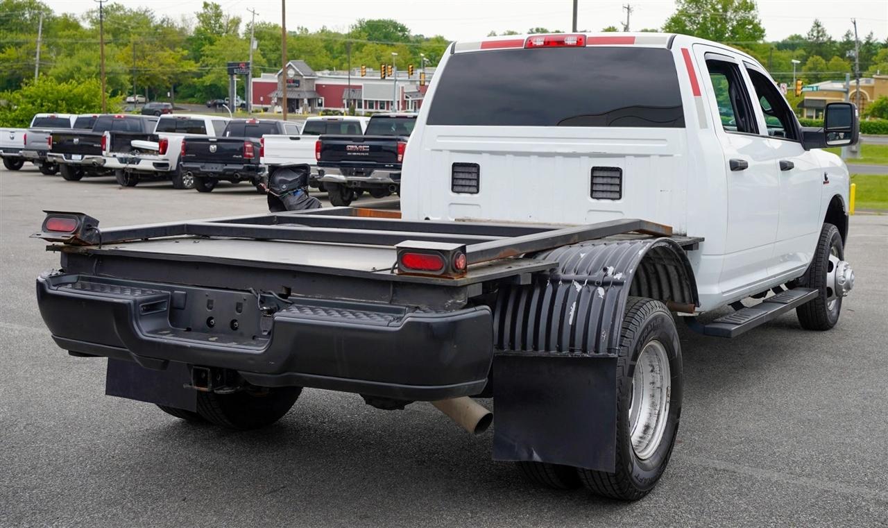 RAM 3500 Tradesman Crew Cab 4WD DRW 2024