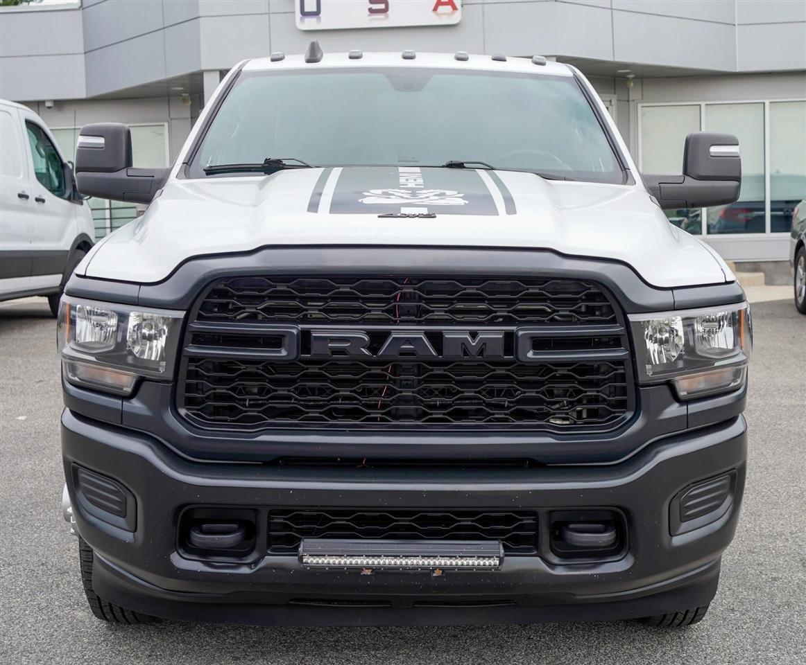 RAM 3500 Tradesman Crew Cab 4WD DRW 2024