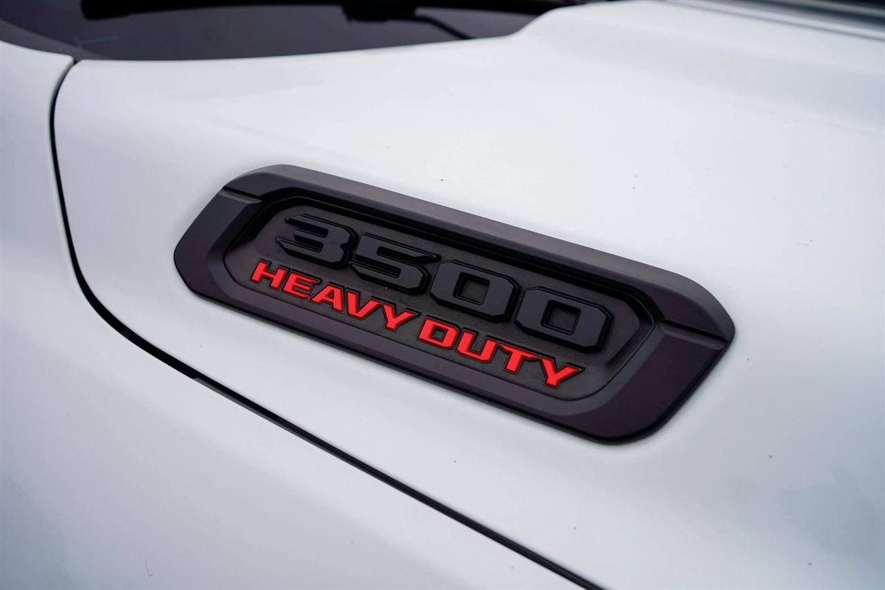 RAM 3500 Tradesman Crew Cab 4WD DRW 2024