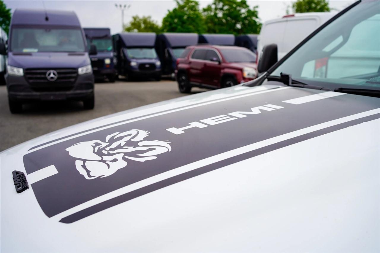 RAM 3500 Tradesman Crew Cab 4WD DRW 2024