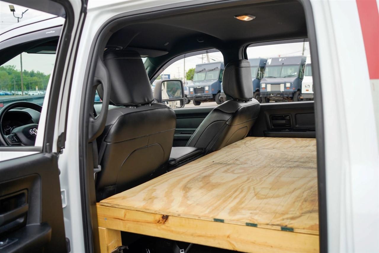 RAM 3500 Tradesman Crew Cab 4WD DRW 2024