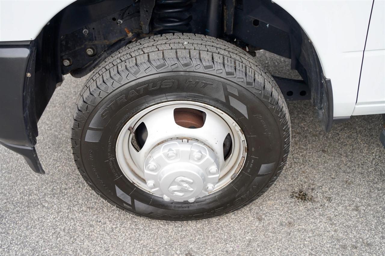 RAM 3500 Tradesman Crew Cab 4WD DRW 2024