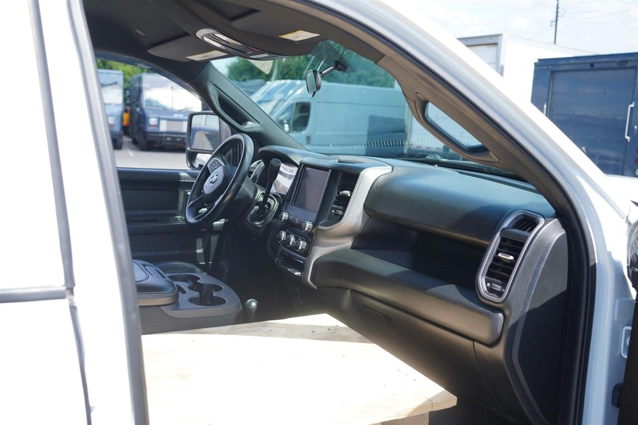RAM 3500 Tradesman Crew Cab 4WD DRW 2024