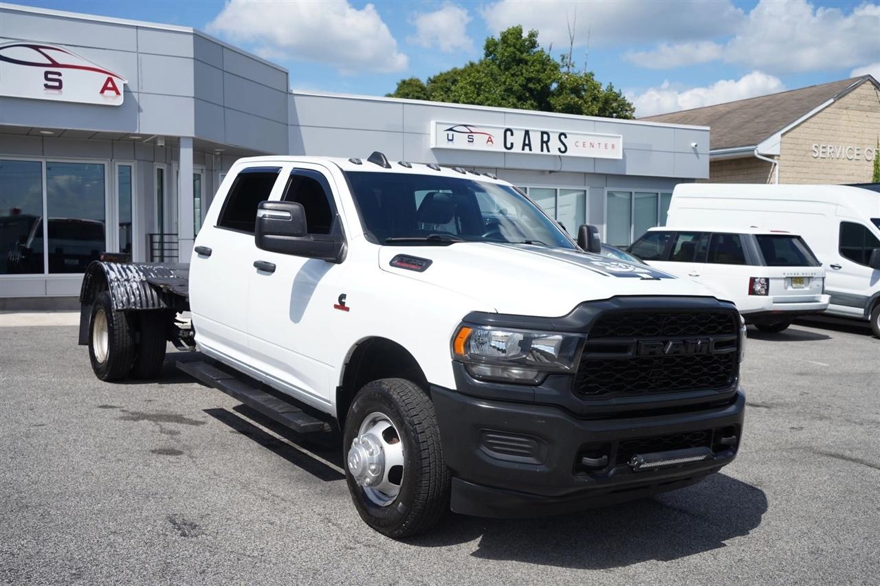 RAM 3500 Tradesman Crew Cab 4WD DRW 2024