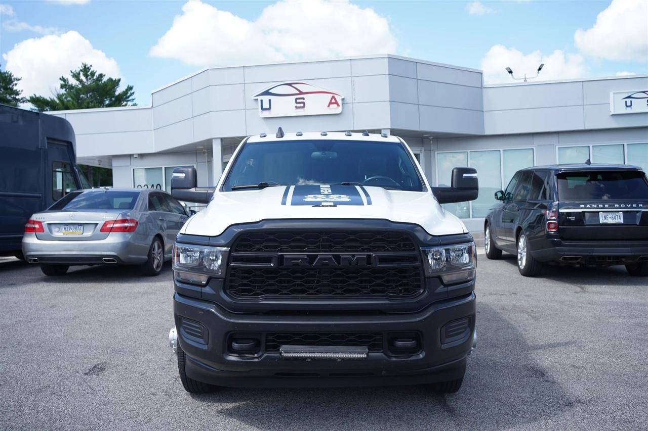 RAM 3500 Tradesman Crew Cab 4WD DRW 2024