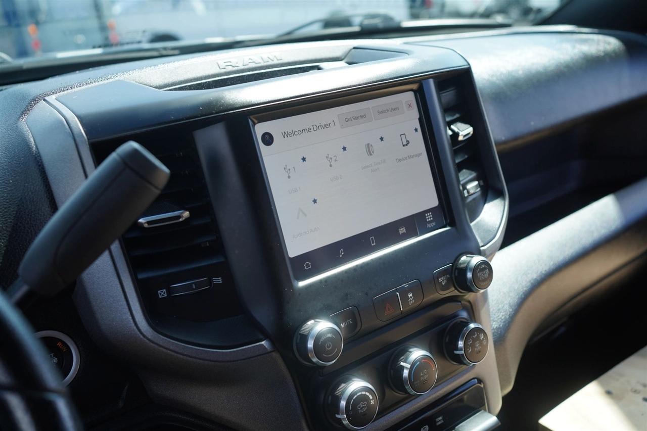 RAM 3500 Tradesman Crew Cab 4WD DRW 2024