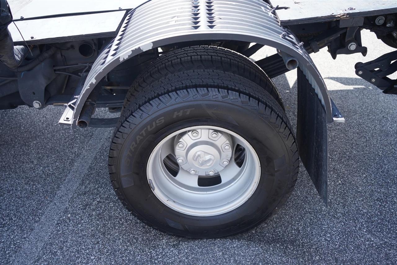 RAM 3500 Tradesman Crew Cab 4WD DRW 2024