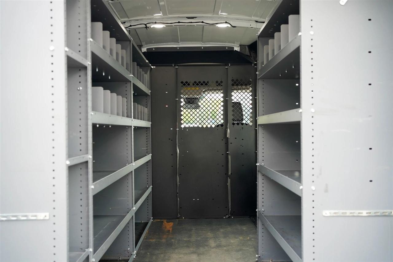 Ford Transit 250 Van Med. Roof w/Sliding Pass. 148-in. WB 2020