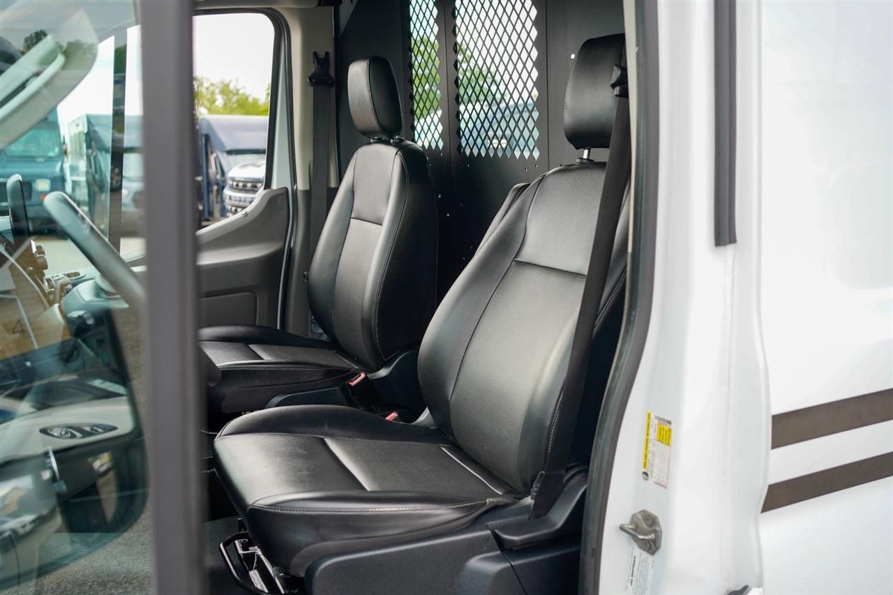 Ford Transit 250 Van Med. Roof w/Sliding Pass. 148-in. WB 2020