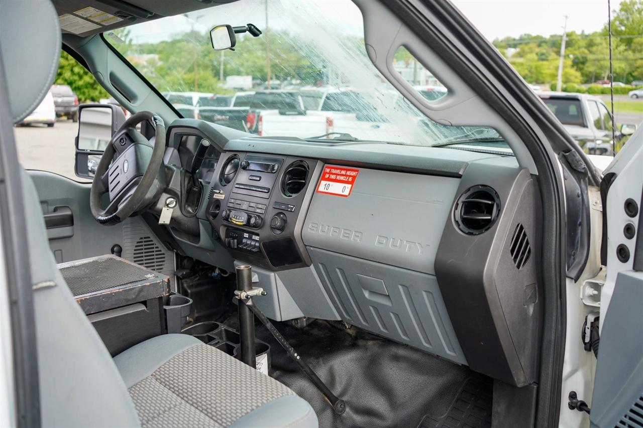 Ford F-450 SD Regular Cab DRW 2WD 2015