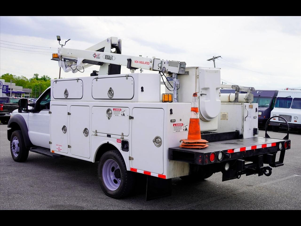 Ford F-450 SD Regular Cab DRW 2WD 2015