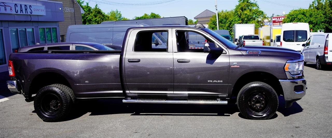RAM 3500 Tradesman Crew Cab 4WD DRW 2021